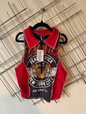 Windsor Red and Black Graphic Zip-Front Crop Top